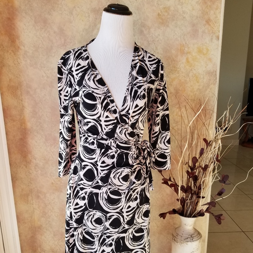 2 for $20 Banana Republic Black tan wrap dress